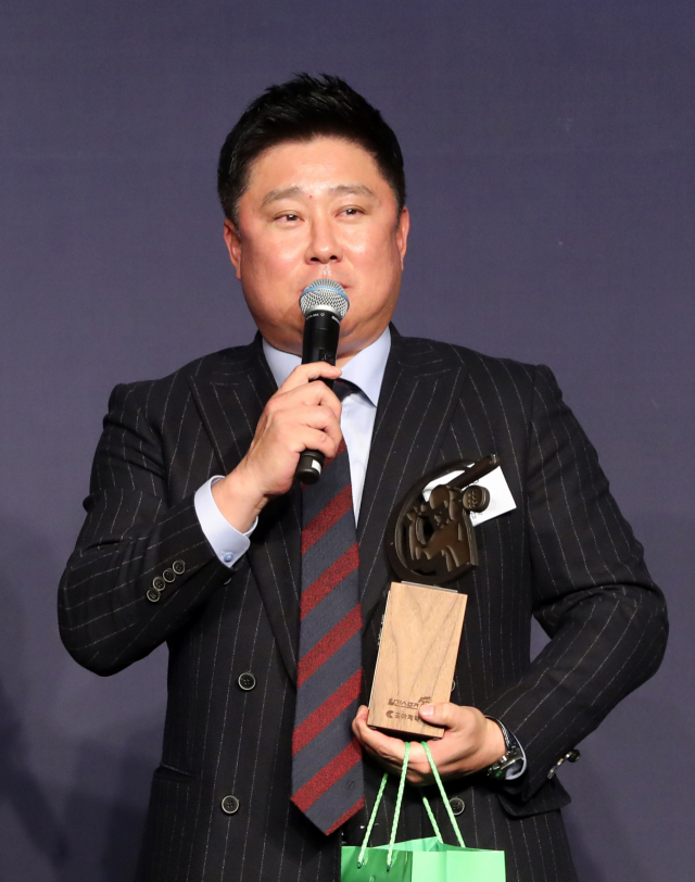 롯데 자이언츠는 24일 제21대 감독으로 김태형 감독을 선임했다. 연합뉴스