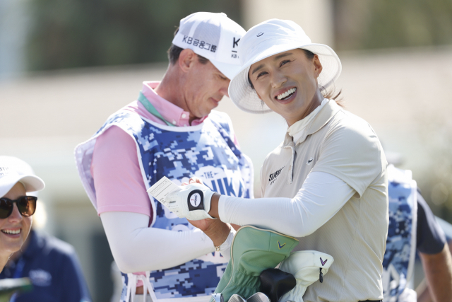 양희영이 13일(한국시간) 열린 LPGA 투어 안니카 드리븐 대회 최종라운드에서 이븐파를 기록했다. 양희영은 최종 합계 15언더파 단독 4위로 대회를 마쳤다. AP연합뉴스