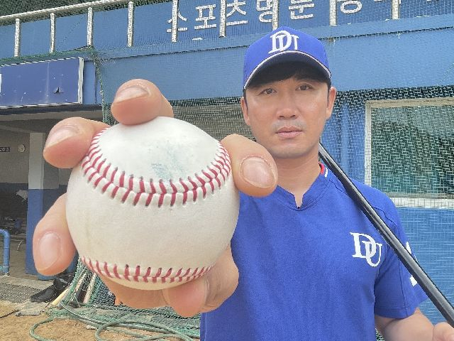 정보명 동의대 야구부 감독은 다음 달 3일 개막하는 제30회 아시아 야구선수권대회에 한국 야구 대표팀 감독으로 출전한다. 부산일보DB