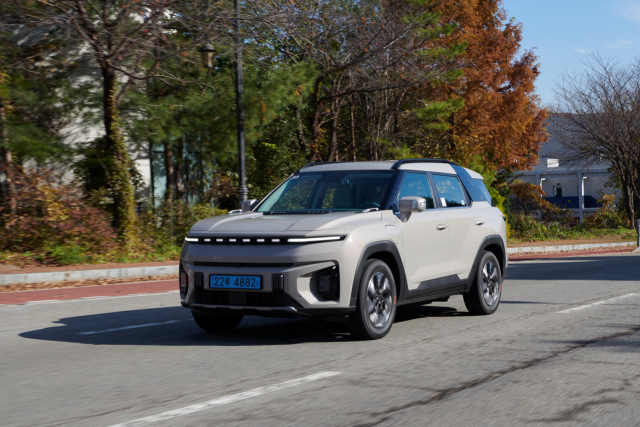 KG 모빌리티의 중형 전기 SUV(스포츠유틸리티차량) ‘토레스 EVX’. KG 모빌리티 제공