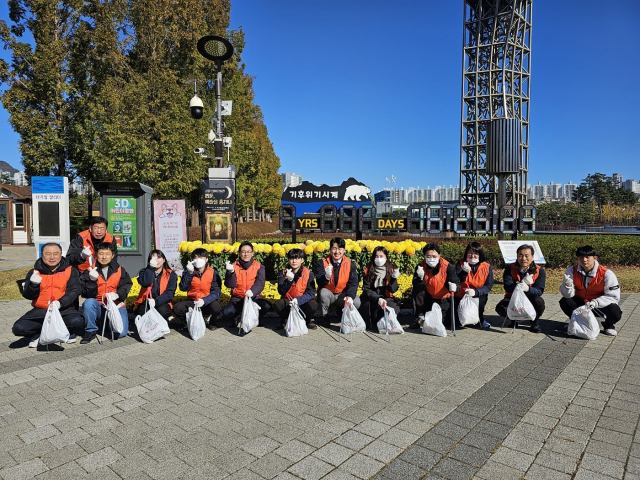 (주)부산롯데호텔, 플로깅 행사 실시