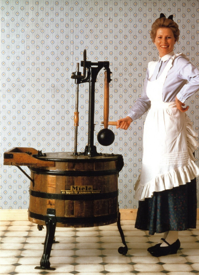 밀레가 1903년 선보인 휘젓개 탑재 세탁기 ‘모델 A’.밀레코리아 제공