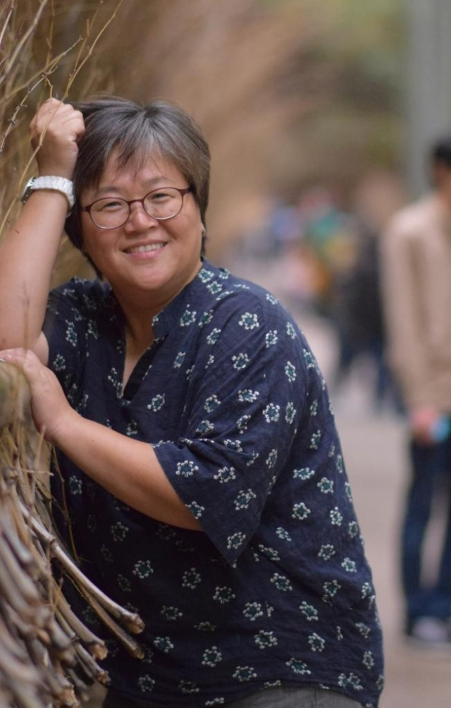 제28회 부산소설문학상 수상자 임회숙 소설가. 부산소설가협회 제공