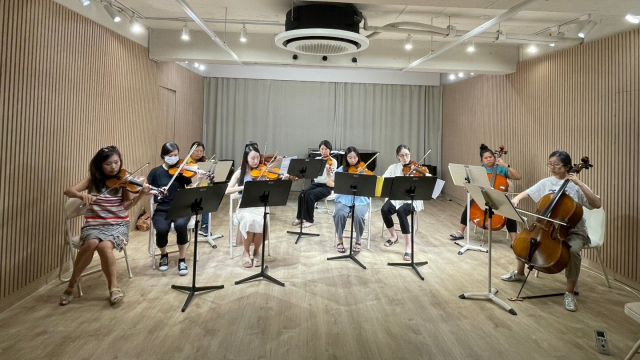 부산문화재단 생활문화 커뮤니티 문화 지원 사업 ‘기타 등등’ 참여 모습. 비바아첼 챔버홀 아카데미 제공