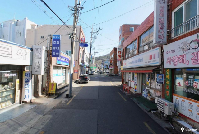 전선지중화 사업 전 거리 전경. 양산시 제공