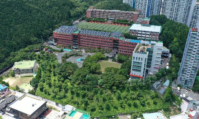 부산시교육청은 부산의 현재와 미래 먹거리 산업 분야에서 활약할 인재를 육성할 특성화 고등학교를 구축할 예정이다. 부산일보DB