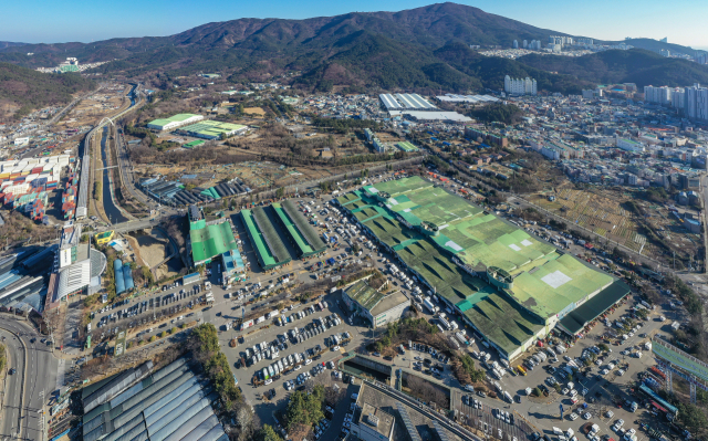 부산시의 복수의 공장 대체부지 제안에 부산 해운대구 센텀2지구 도시첨단산업단지 조성 사업의 최대 걸림돌인 방산업체 (주)풍산의 이전 문제가 곧 해결될 것으로 기대된다. 센텀 2지구 조성 예정지 전경. 김종진 기자 kjj1761@