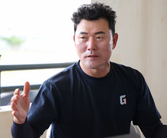 롯데 자이언츠 김민호 코치. 괌(미국)=정대현 기자 jhyun@