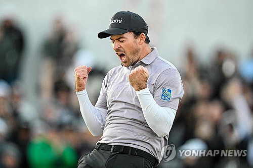 PGA 투어 WM 피닉스오픈에서 우승한 닉 테일러. 연합뉴스