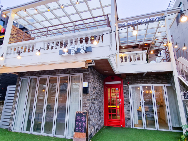 오달당 2층은 반려견 동반 이용이 가능하다. 김수빈 부산닷컴 기자