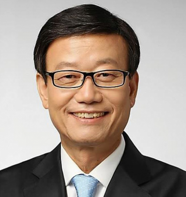 윤진식 전 산업자원부 장관. 연합뉴스