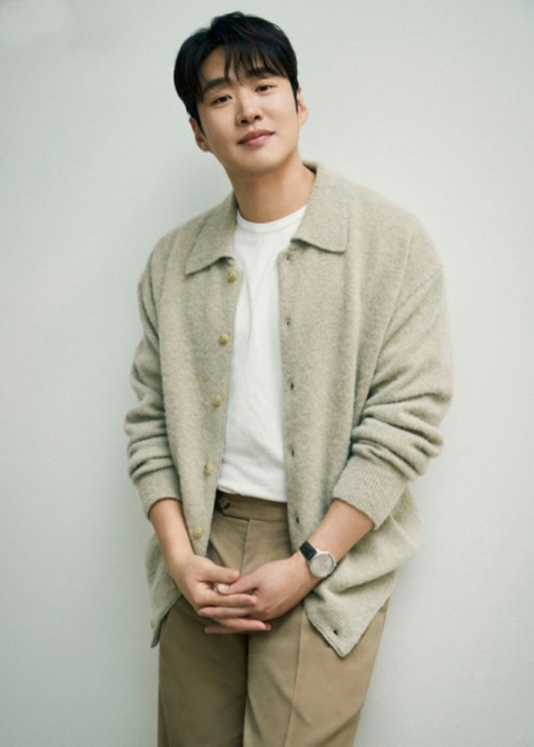 배우 안재홍이 티빙 ‘LTNS’로 시청자를 만나고 있다. 티빙 제공