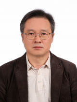 요산김정한문학관 새 관장으로 선임된 이재봉 부산대 교수. 이재봉 제공