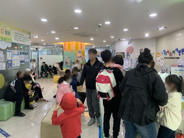 달빛어린이병원으로 운영되고 있는 부산 영도구 아이서울병원. 부산일보DB