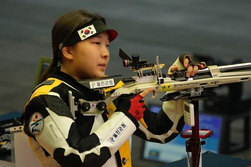 국제사격연맹(ISSF) 월드컵 여자 10ｍ 공기소총에서 우승한 권은지. 연합뉴스