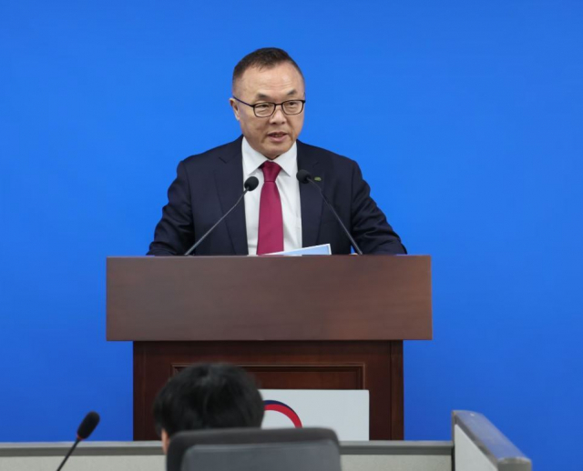 황주호 한국수력원자력 사장이 20일 정부세종청사 산업통상자원부 기자실에서 브리핑을 하고 있다. 한수원 제공