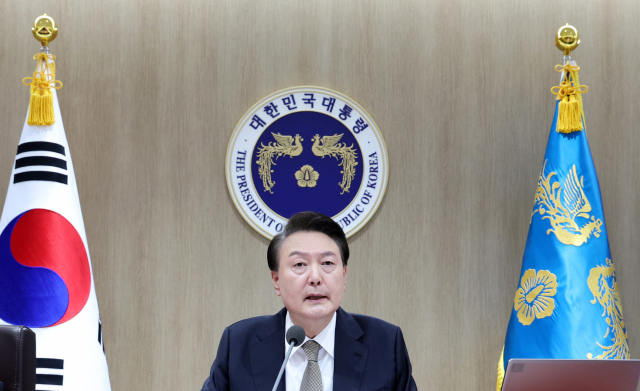 윤석열 대통령이 20일 서울 용산 대통령실 청사에서 열린 국무회의에서 발언하고 있다. 연합뉴스