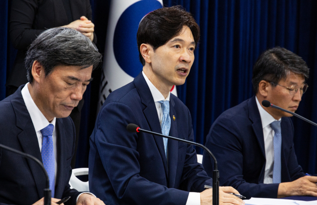 지난해 7월 당시 박성훈 해양수산부 차관이 일일 브리핑을 하고 있다. 연합뉴스