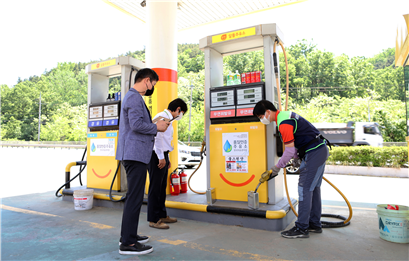 석유제품 품질점검 장면. 석유관리원 제공