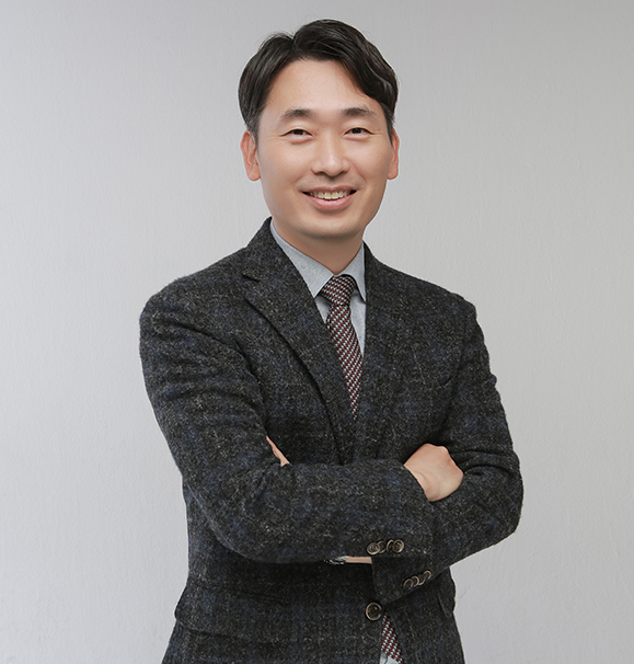 한국공인노무사회 부울경지회 제11대 지회장에 선출된 김태규 노무사. 한국공인노무사회 제공