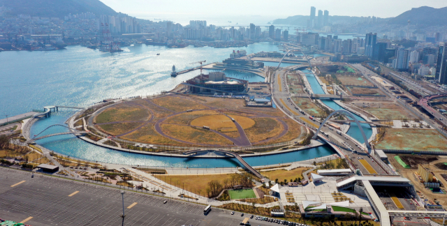 부산항만공사(BPA)는 부산항 북항 1단계 재개발구역의 핵심인 랜드마크 부지의 가격을 27일 공시했다. 랜드마크 부지 전경. 정종회 기자 jjh@