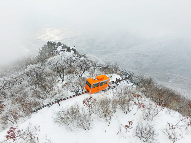 함양대봉산휴양밸리 대봉스카이랜드 모노레일 모습. 당초 3월 1일부터 재개장할 예정이었지만 4월 5일로 연기됐다. 함양군 제공