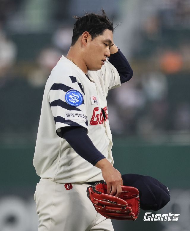 최근 아내가 폭로한 ‘외도 의혹’을 전면 부인한 롯데 자이언츠 투수 나균안. 부산일보DB