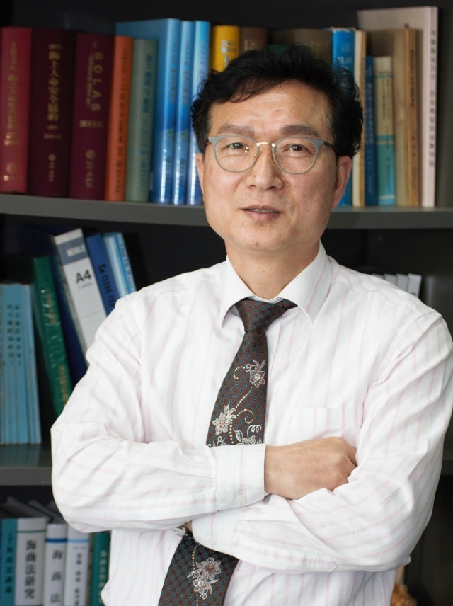 정영석 해양대 교수
