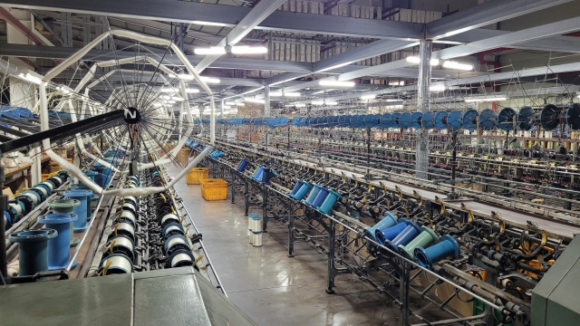 실크산업이 침체를 겪으면서 실크단지 내 공장 상당수가 폐업하거나 창고로 운영되고 있다. 일부 업주들은 어쩔 수 없이 공장을 임대해 생계를 유지하고 있는 실정이다.