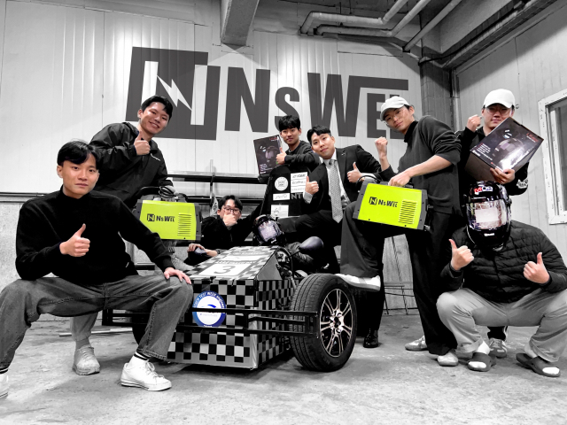 내쇼날시스템과 부산대 동아리 ‘PARA’는 용접기술 협력을 위한 양해각서를 체결했다. 부산대 제공