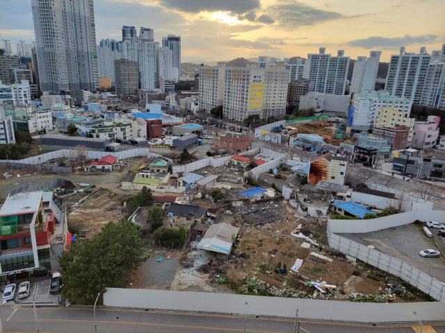 제2종 일반주거지역에서 준주거지역으로 용도변경이 추진되고 있는 부산 해운대구 중동 193번지 일대. 독자 제공