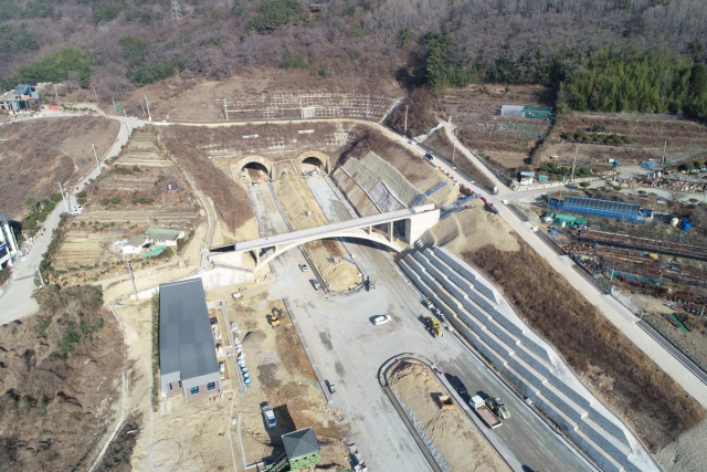 경남 창원시 성산구 천선동과 진해구 석동을 연결하는 ‘석동터널’ 전경. 창원시 제공