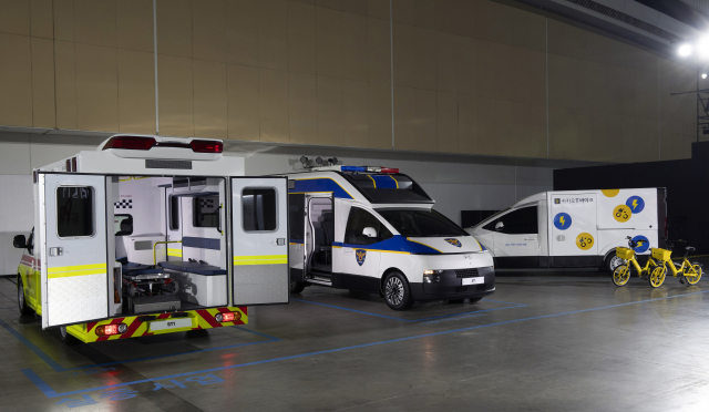 ST1은 응급 구조차, 경찰 작전차, 전기 바이크 충전차 등 다양한 용도로 변신한 모습.현대차 제공