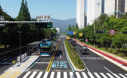 [포토뉴스]‘지상의 지하철’ 창원 S-BRT 개통
