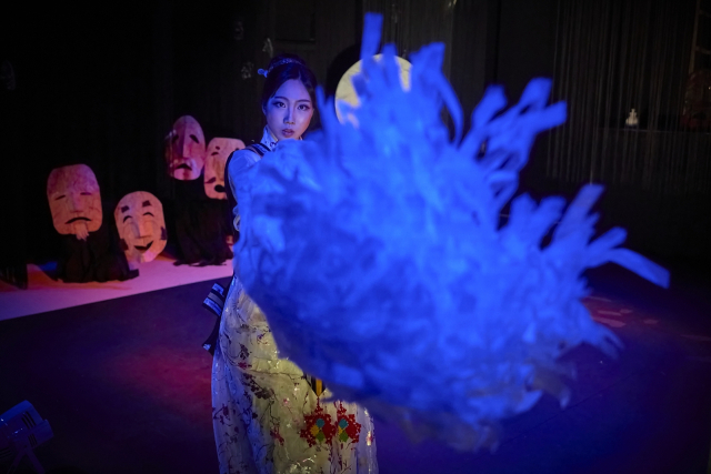 연극 ‘둥둥 낙랑둥’ 공연 장면. 공간소극장 제공