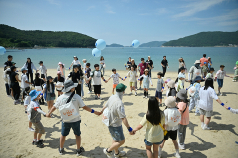 한화그룹, 거제 구조라해수욕장서 ‘맑은학교 운동회’