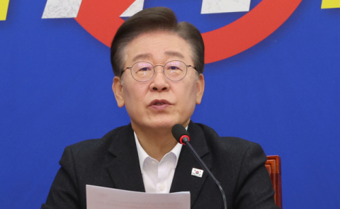 ‘이재명 예외’ 당헌·당규 개정 놓고 민주당 ‘상반된 해명’ 논란