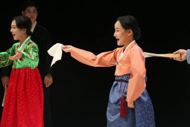 신현주(가야금병창). 국립부산국악원 제공