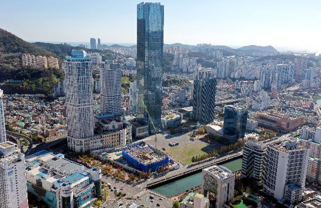 부산 금융중심지 활성화를 주제로 시민 정책 아이디어 공모전이 열린다.부산 남구 문현동 BIFC(부산국제금융센터) 일대 금융중심지 전경. 부산일보DB