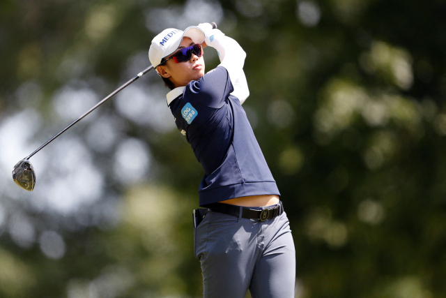 안나린이 16일(한국시간) LPGA투어 마이어 클래식 3라운드에서 티샷을 날리고 있다. AFP연합뉴스