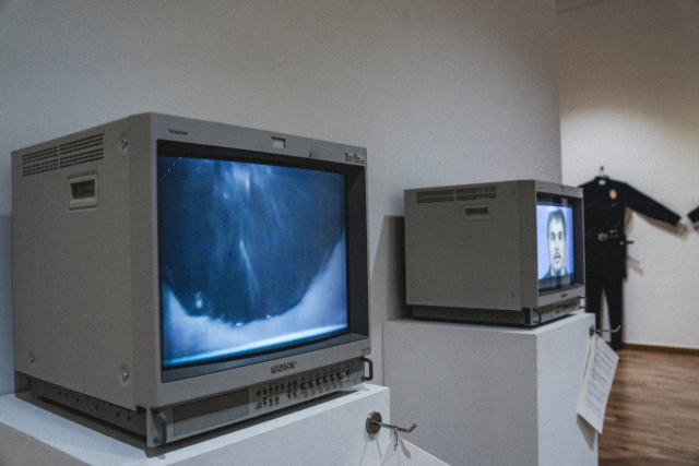 크리스 버든 '1971-74 일부 작품 기록'. 크리스 버든 재단 제공