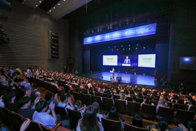 장제국 동서대 총장이 8일 동서대 센텀캠퍼스에서 아시아섬머프로그램 개회식 인사말을 하고 있다. 동서대 제공