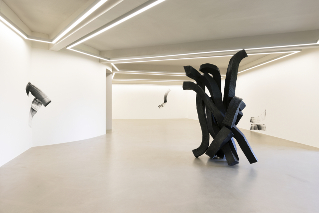 조현화랑에서 열리는 이배 전시 전경. 조현화랑 제공