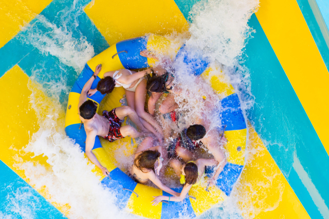 야외 슬라이드 ‘토네이도 슬라이드’. 롯데워터파크 제공
