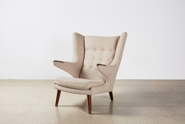 디자인 가구로 유명한 한스 베그너의 의자. 서울옥션 제공