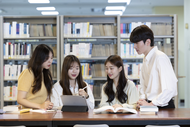 경성대, 일학습 병행 평가 부산·경남 유일 4년 연속 우수 - 뉴스 썸네일 이미지