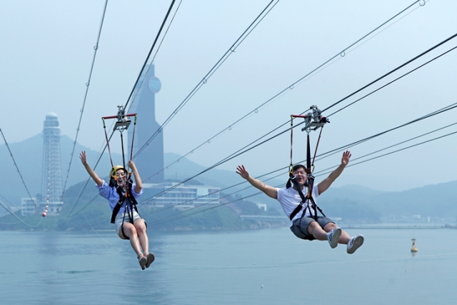 창원짚트랙 탑승 모습. 창원시 제공