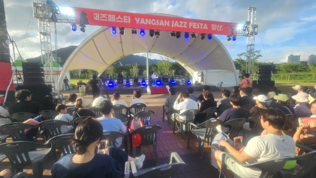 나동연 양산시장이 인사말을 하고 있다. 김태권 기자