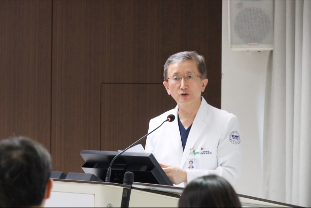 김휘택 부산의료원장. 부산의료원 제공