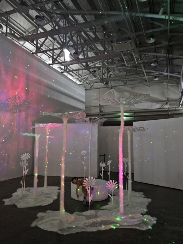 ‘OO한 여름을 보내는 15가지’ 전시장 모습. 김효정 기자